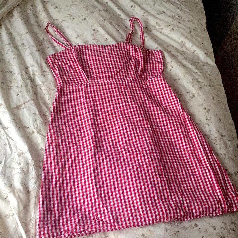 Mid-thigh red gingham picnic dress